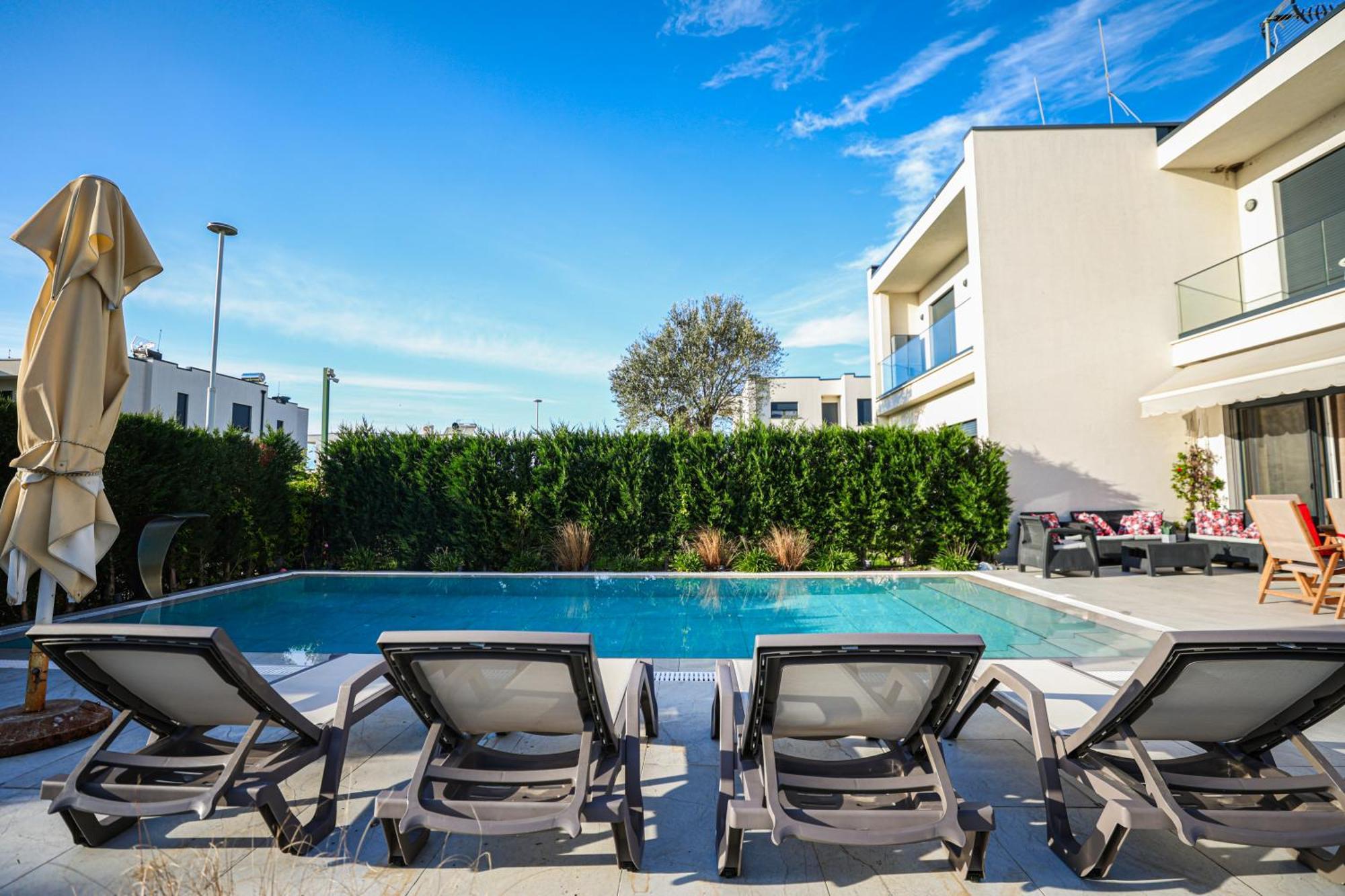 29 Valamar Villa Durrës