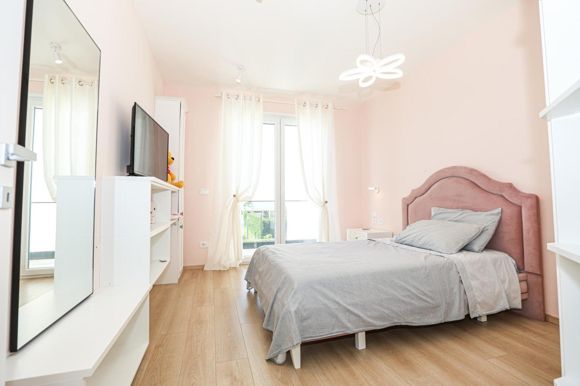 29 Valamar Villa *