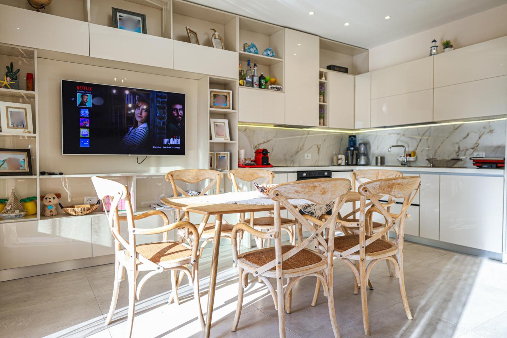 29 Valamar * Durrës