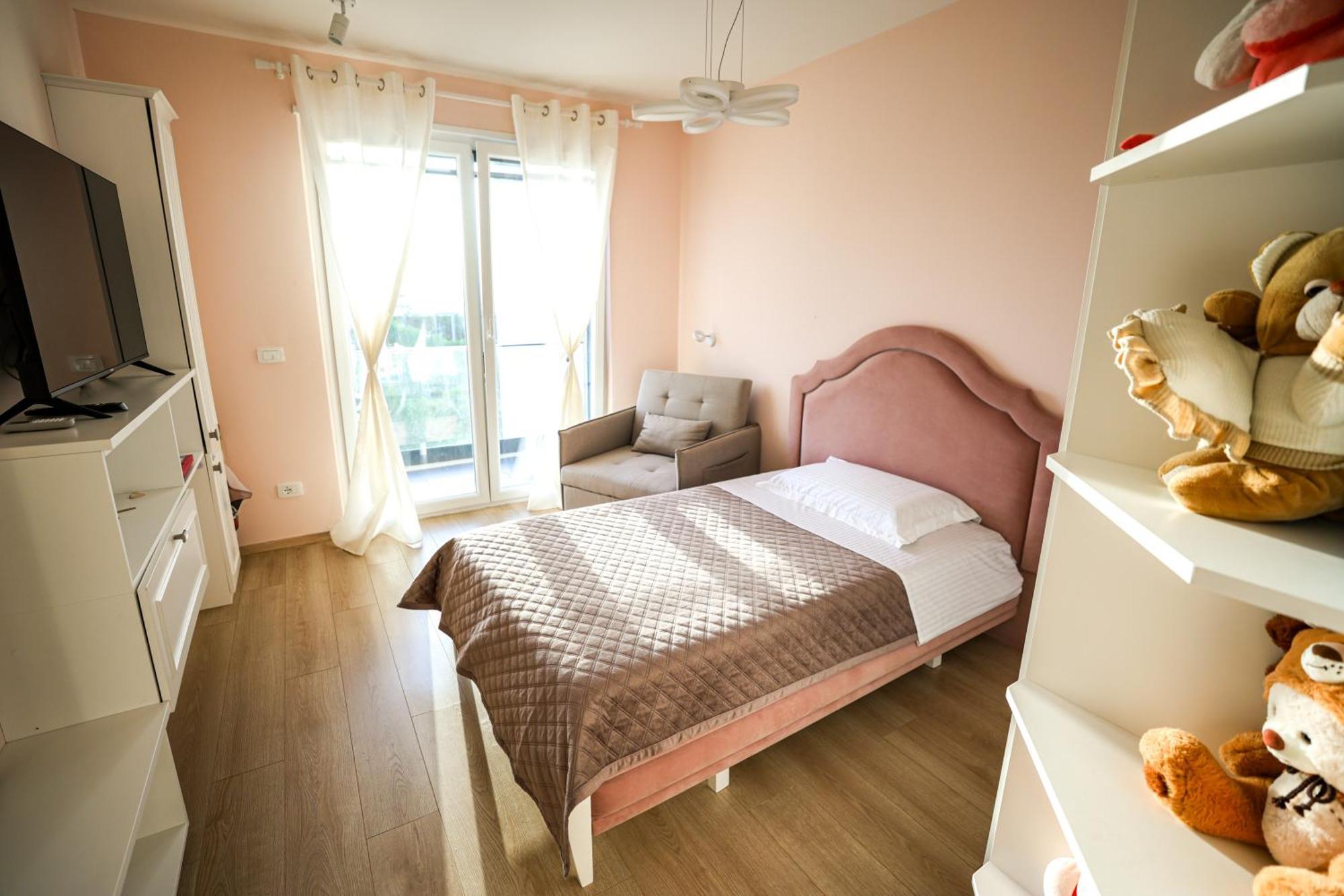 29 Valamar * Durrës