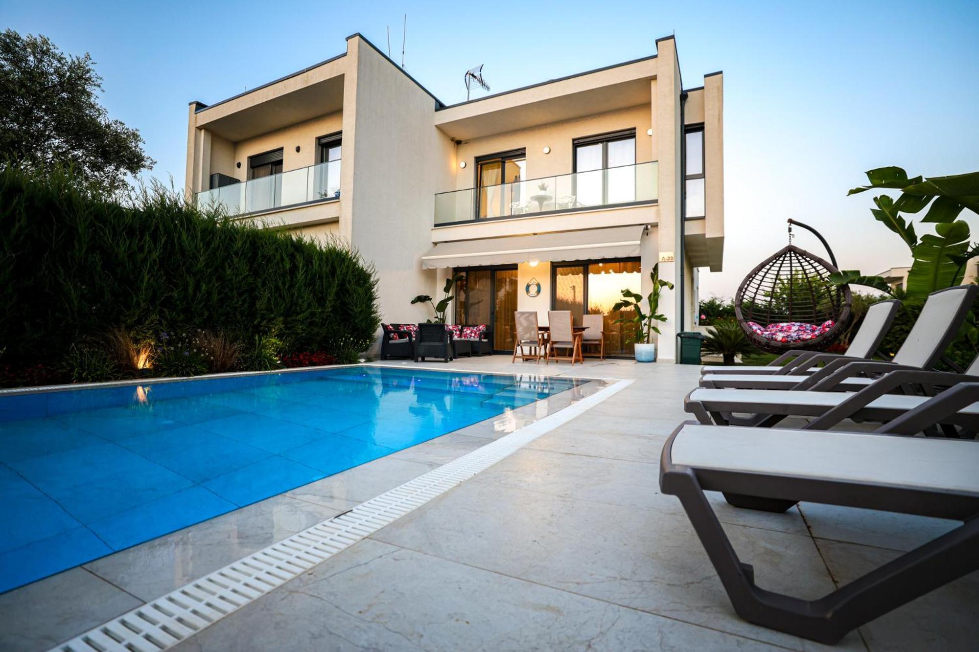 29 Valamar Villa
